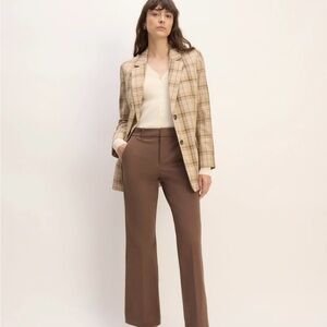 The Bi-Stretch Flare Pant in Cocoa Size 4
